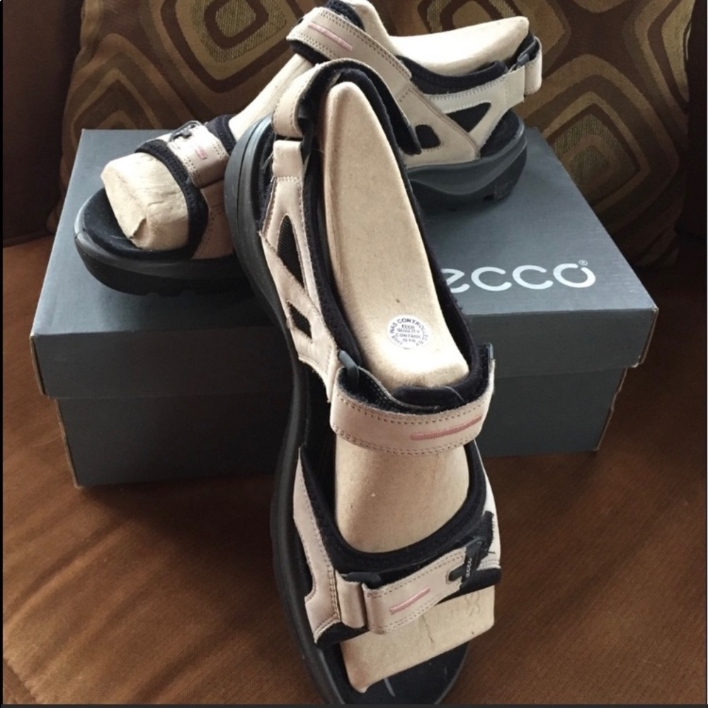 ECCO Women’s Yucatán Size 11/42 Sandals